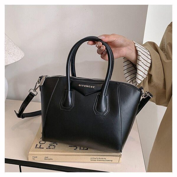 Givenchy - Image 5
