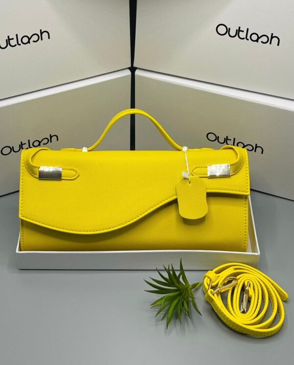 OUTLASH - Image 11